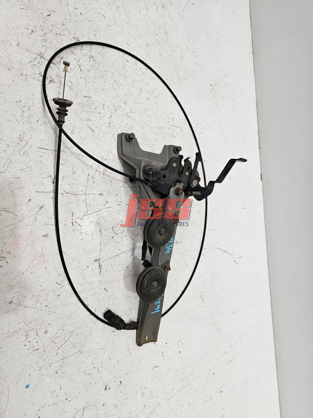 NISSAN SKYLINE R34 BONNET LOCK AND UPRIGHT SUPPORT ER34 1998 GTT